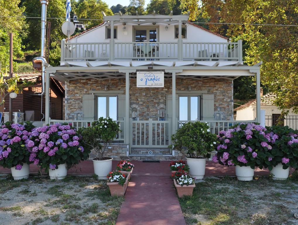Studios Yalos Χορευτό Εξωτερικό φωτογραφία