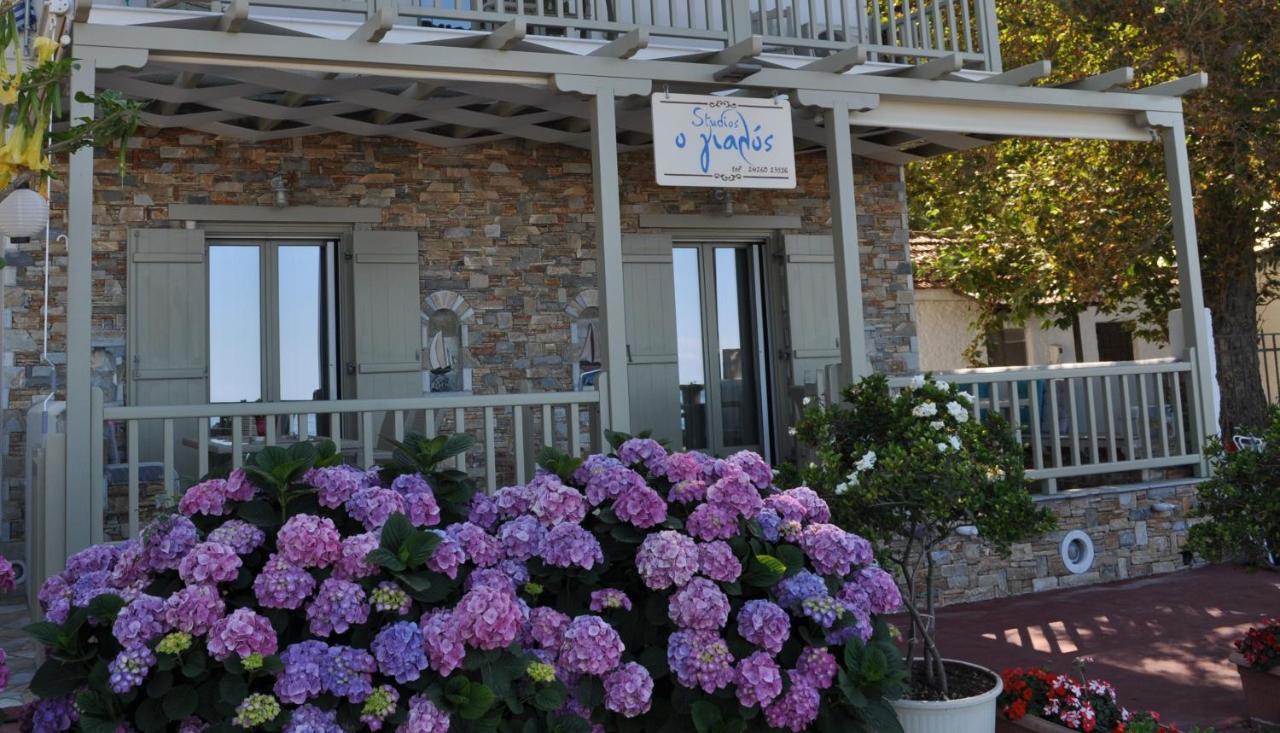 Studios Yalos Χορευτό Εξωτερικό φωτογραφία