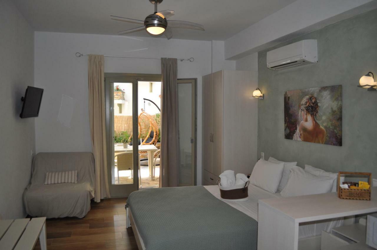 Studios Yalos Χορευτό Εξωτερικό φωτογραφία